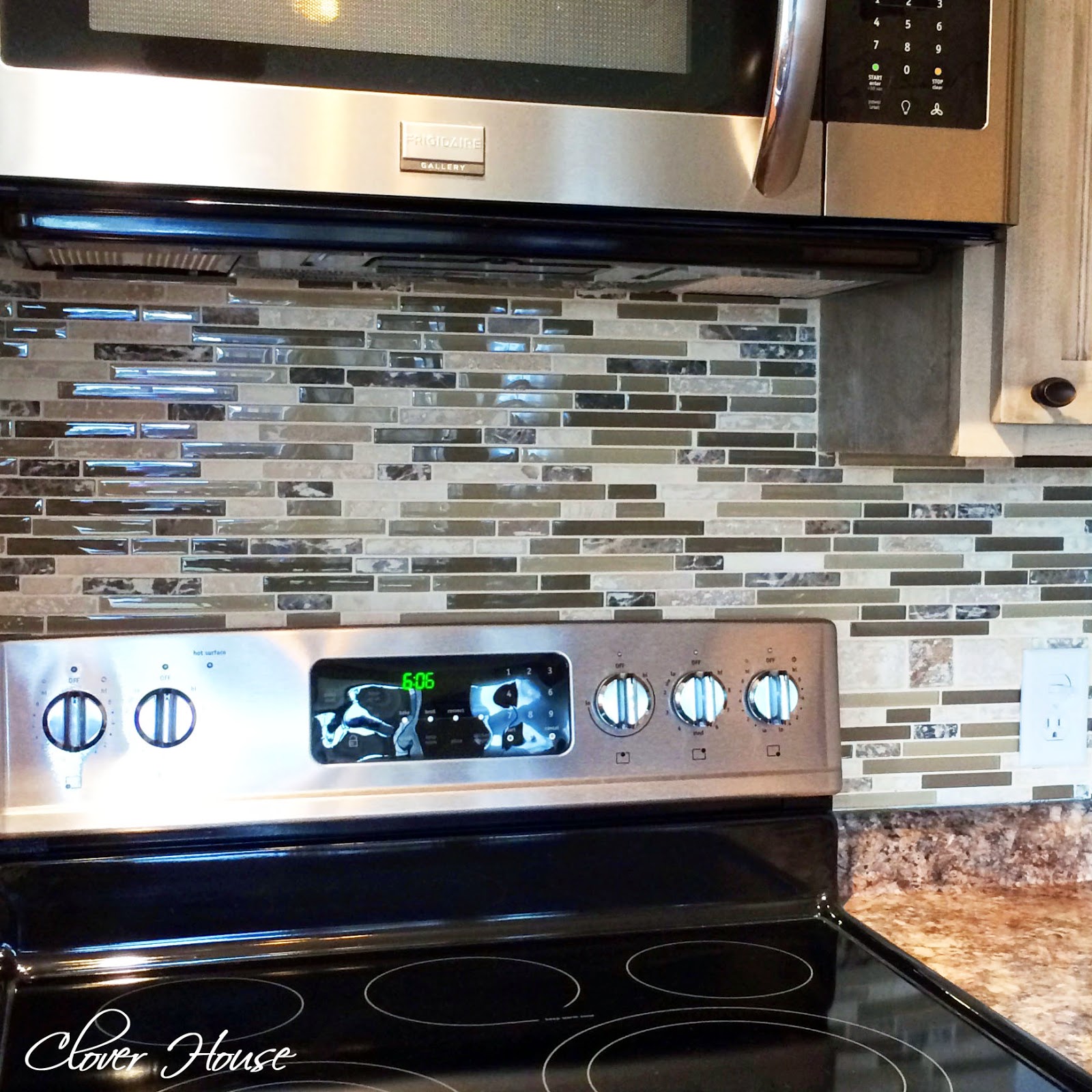 CloverHouseDiyMosaicTileBacksplash CloverHouseDiyMosaicTileBacksplash